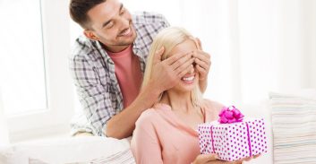 What’s The Best Gift For A Russian Woman?