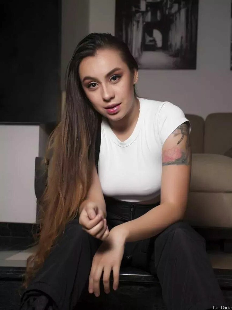 Alexandra Profile image 4