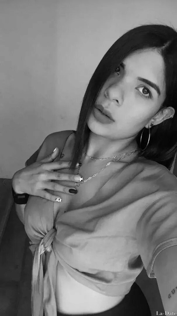 Fabiola Profile image 6