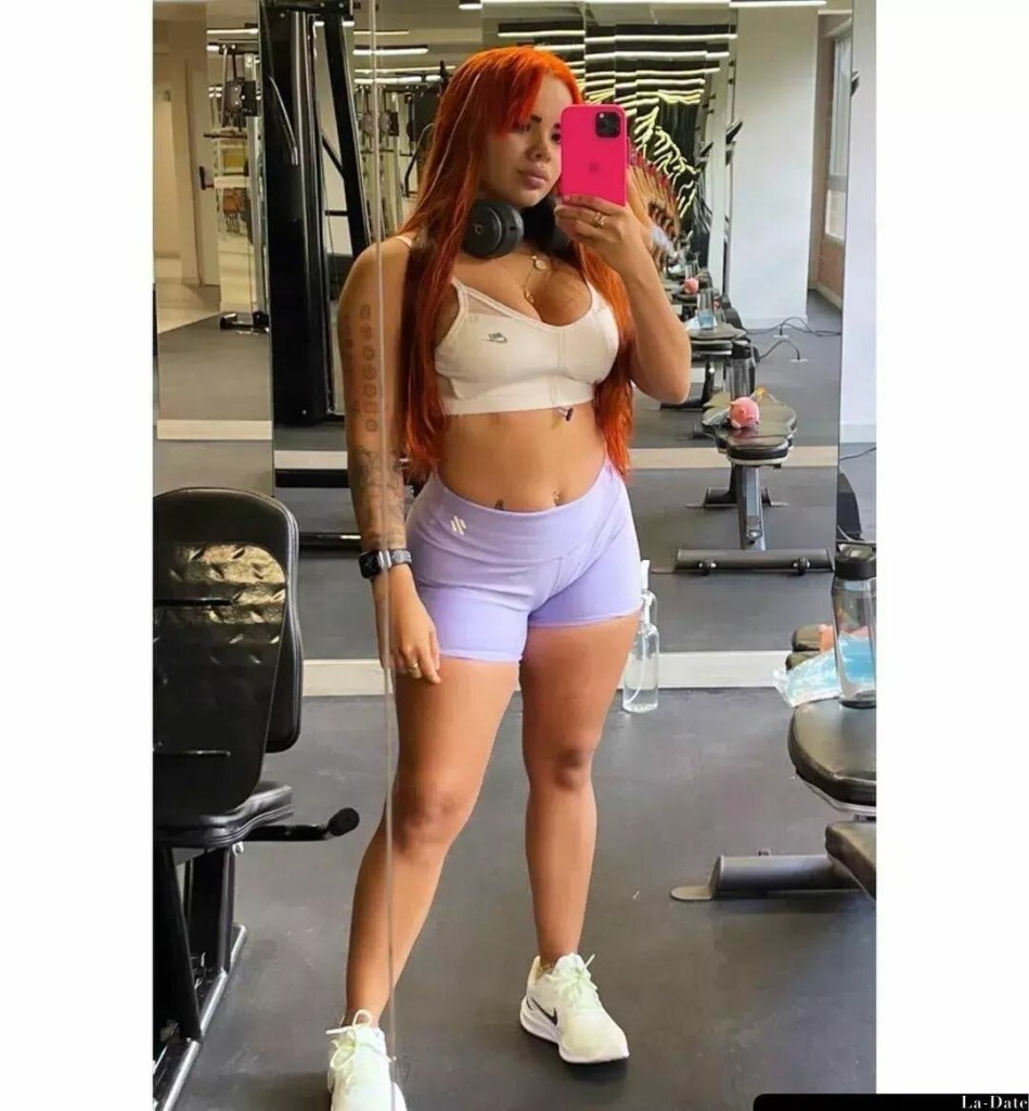 Laura Profile image 3