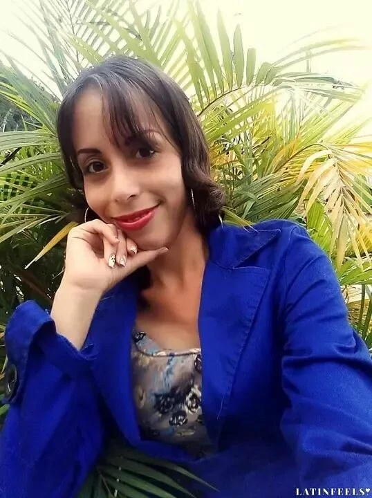 Anna, 31