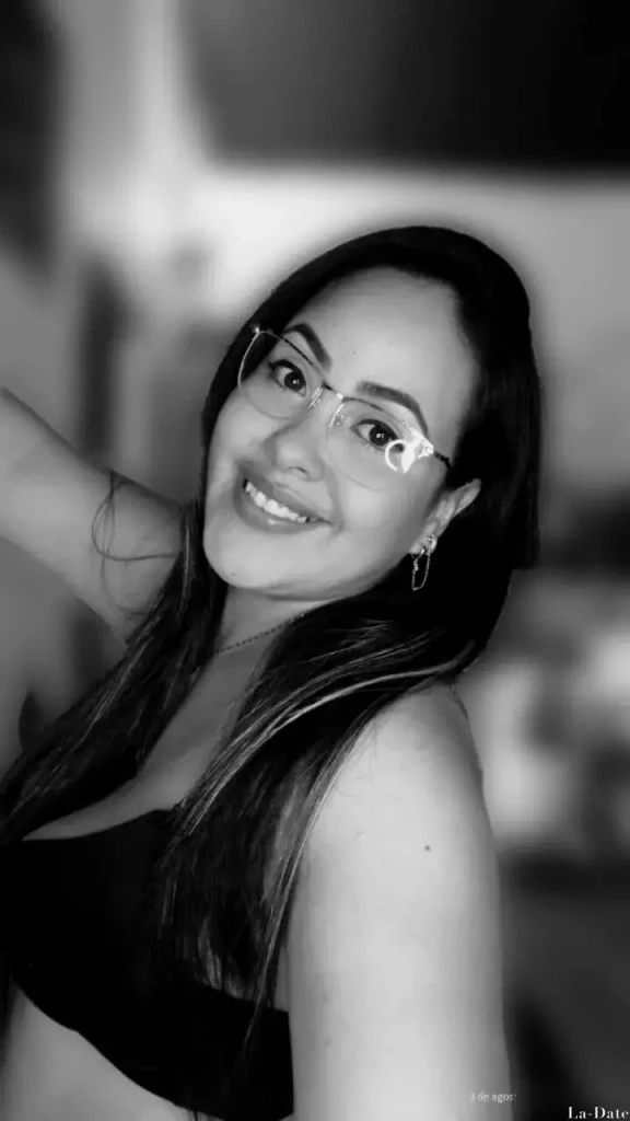 Yesenia Profile image 5