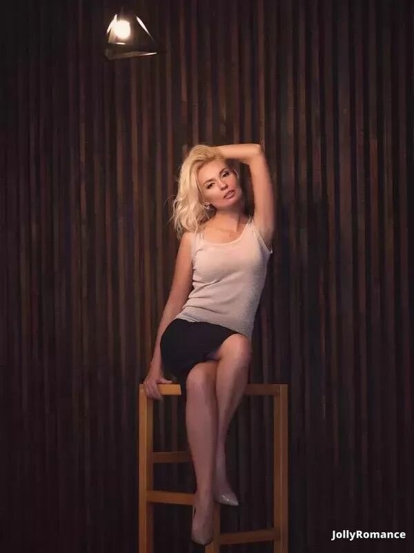 Victoriya Profile image 2
