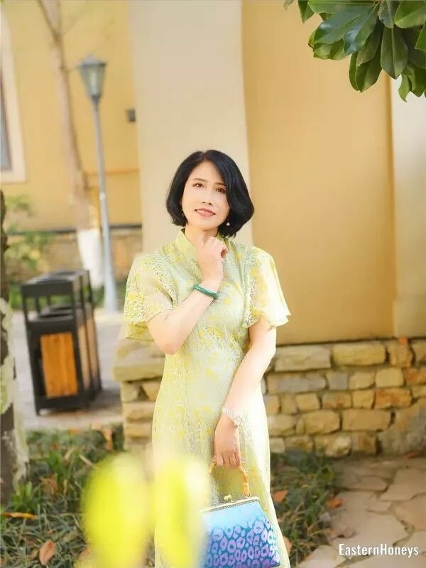 Joan Profile image 4