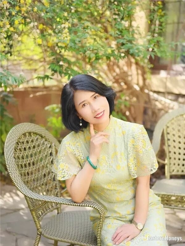 Joan Profile image 2