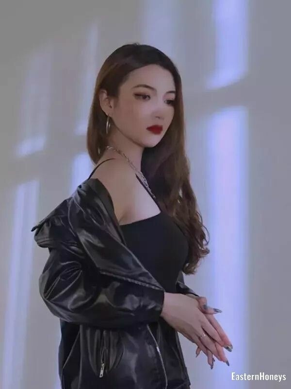 Hui Profile image 4