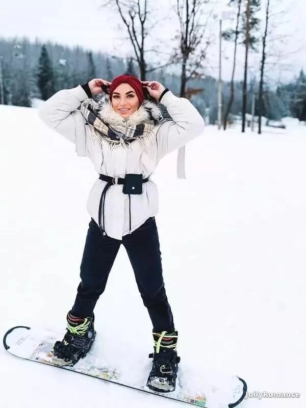 Ekaterina, 28