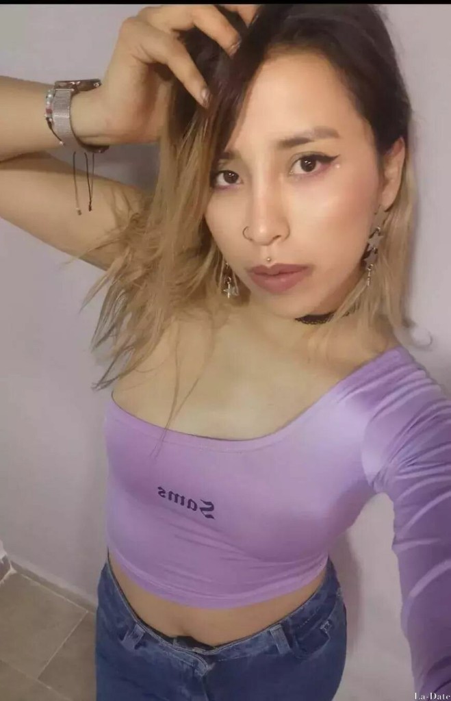 Andrea Profile image 5