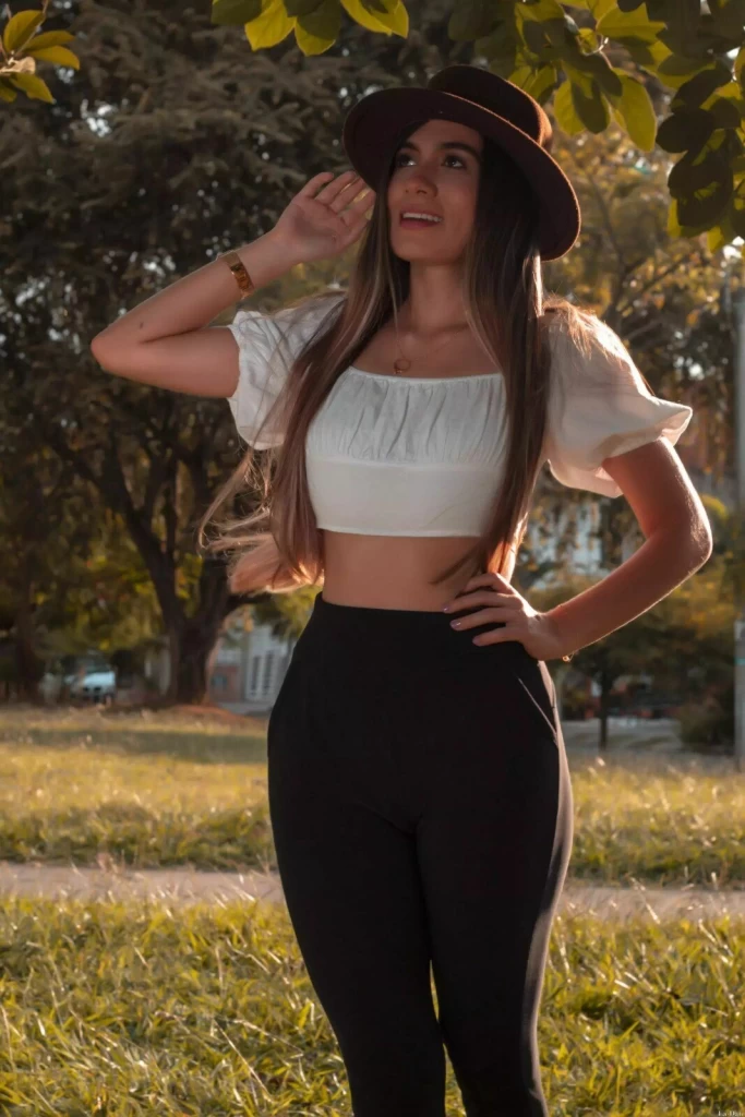 Carmen Profile image 6