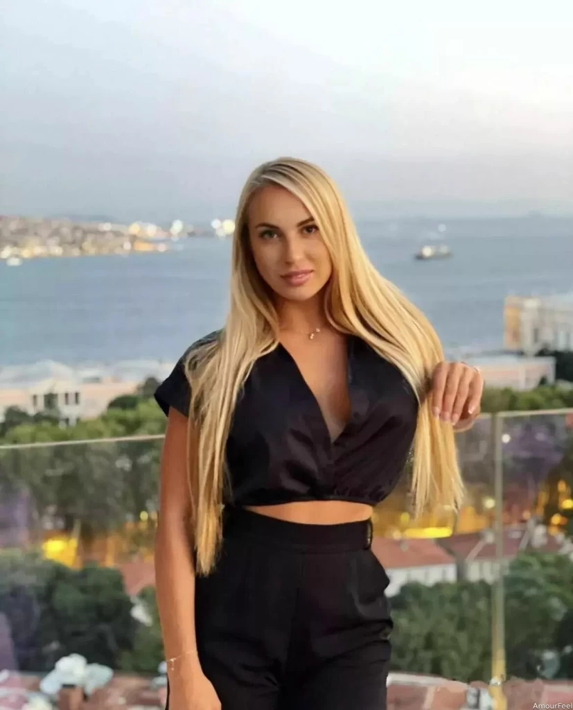 Tetyana, 36