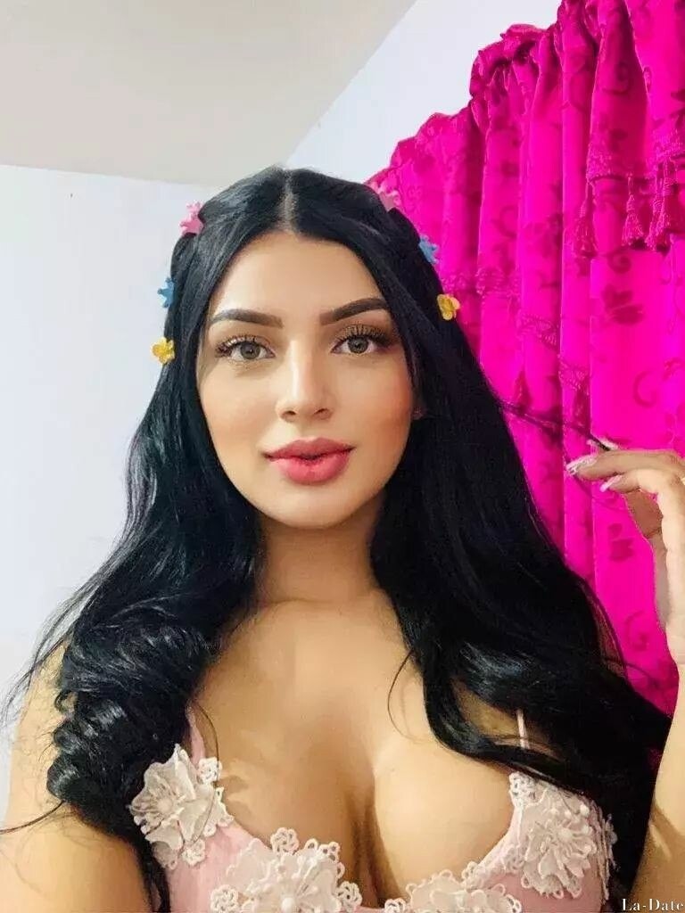 Stefany Profile image 3