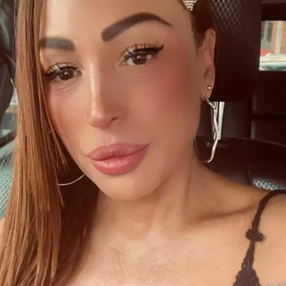 Yulexi Profile image 2