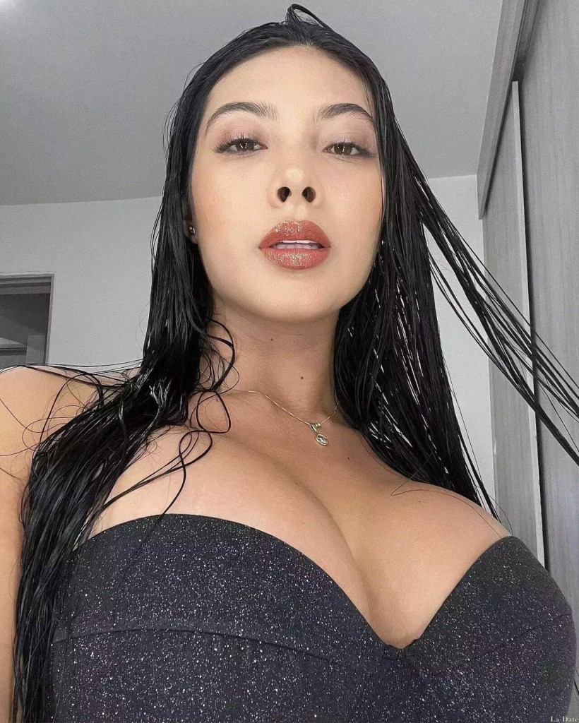 Stefania Profile image 5